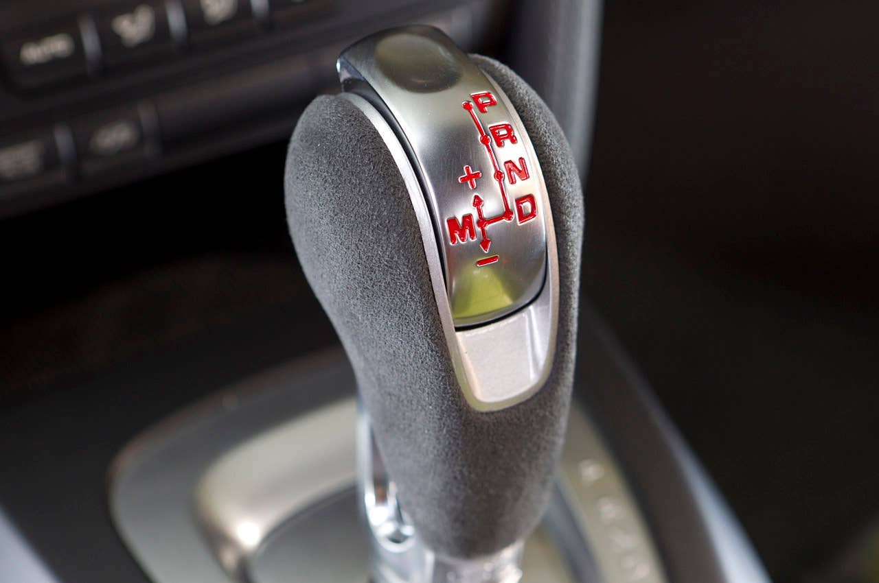 2011 Porsche Cayman R PDK shifter