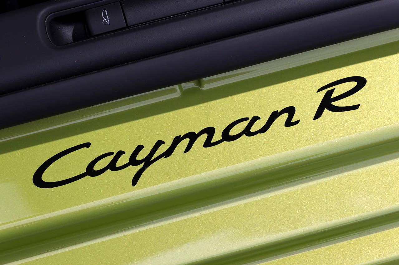 2011 Porsche Cayman R sill graphics