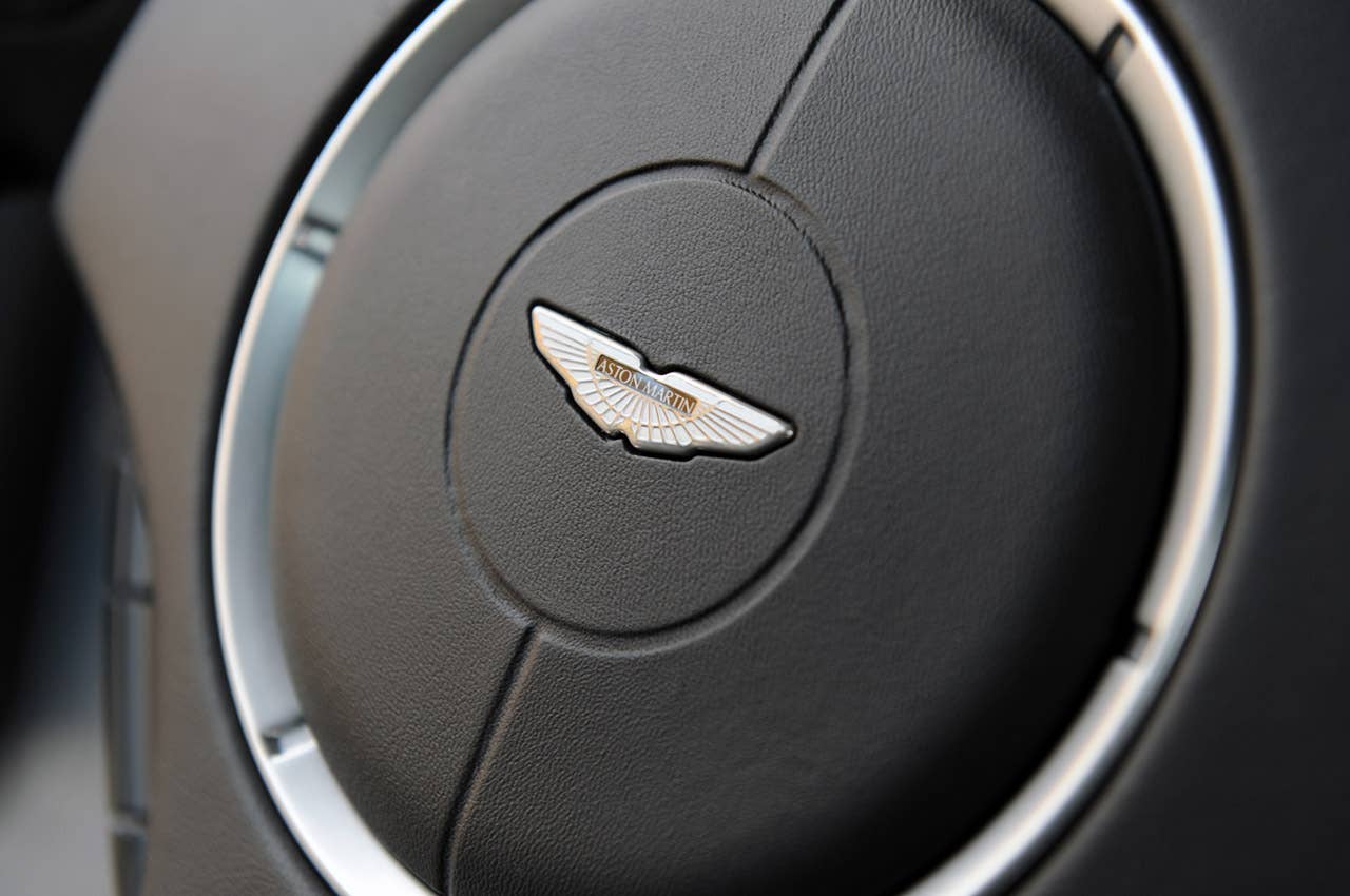 2011 Aston Martin V12 Vantage steering wheel