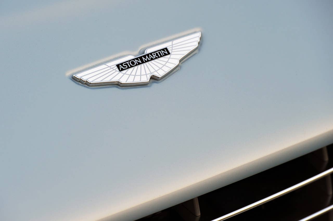 2011 Aston Martin V12 Vantage badge