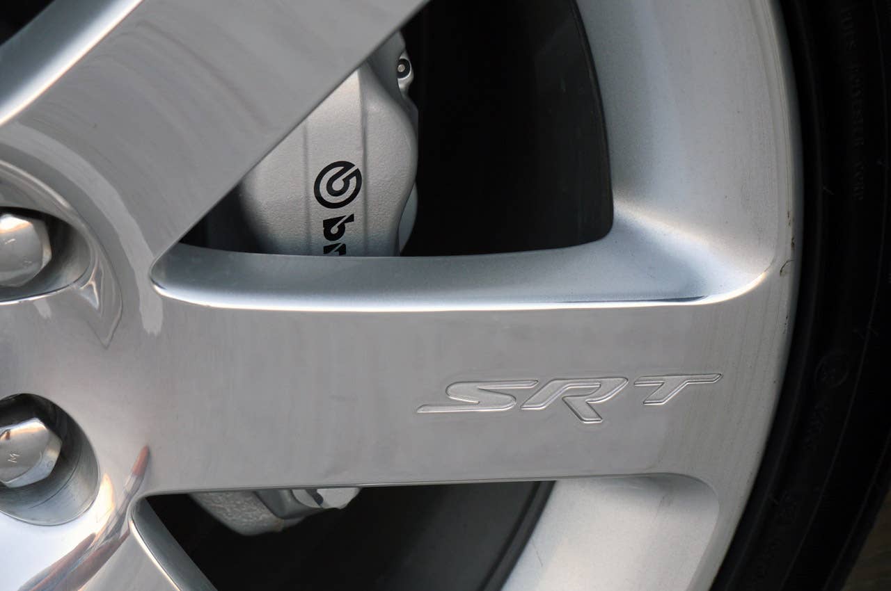 2012 Chrysler 300 SRT8 wheel detail