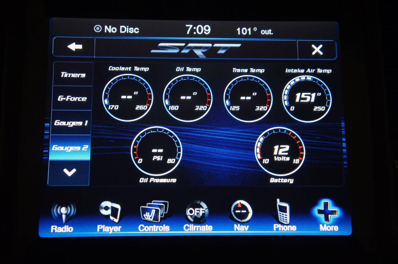 2012 Chrysler 300 SRT8 multimedia display
