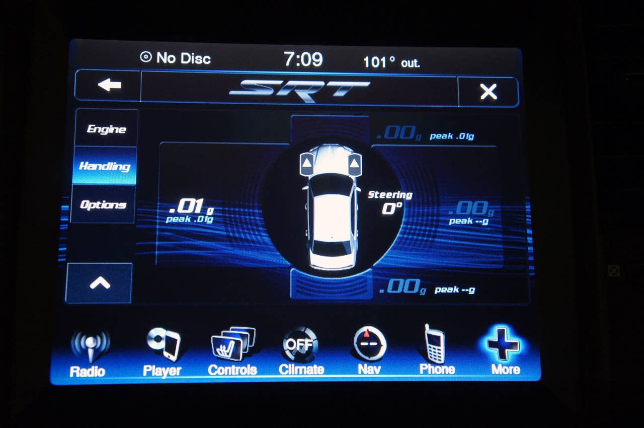 2012 Chrysler 300 SRT8 multimedia display