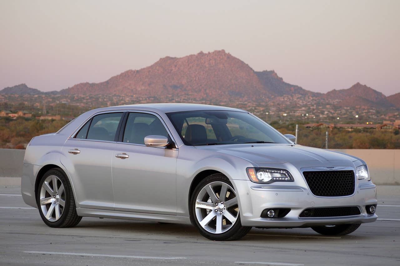 2012 Chrysler 300 SRT8 front 3/4 view