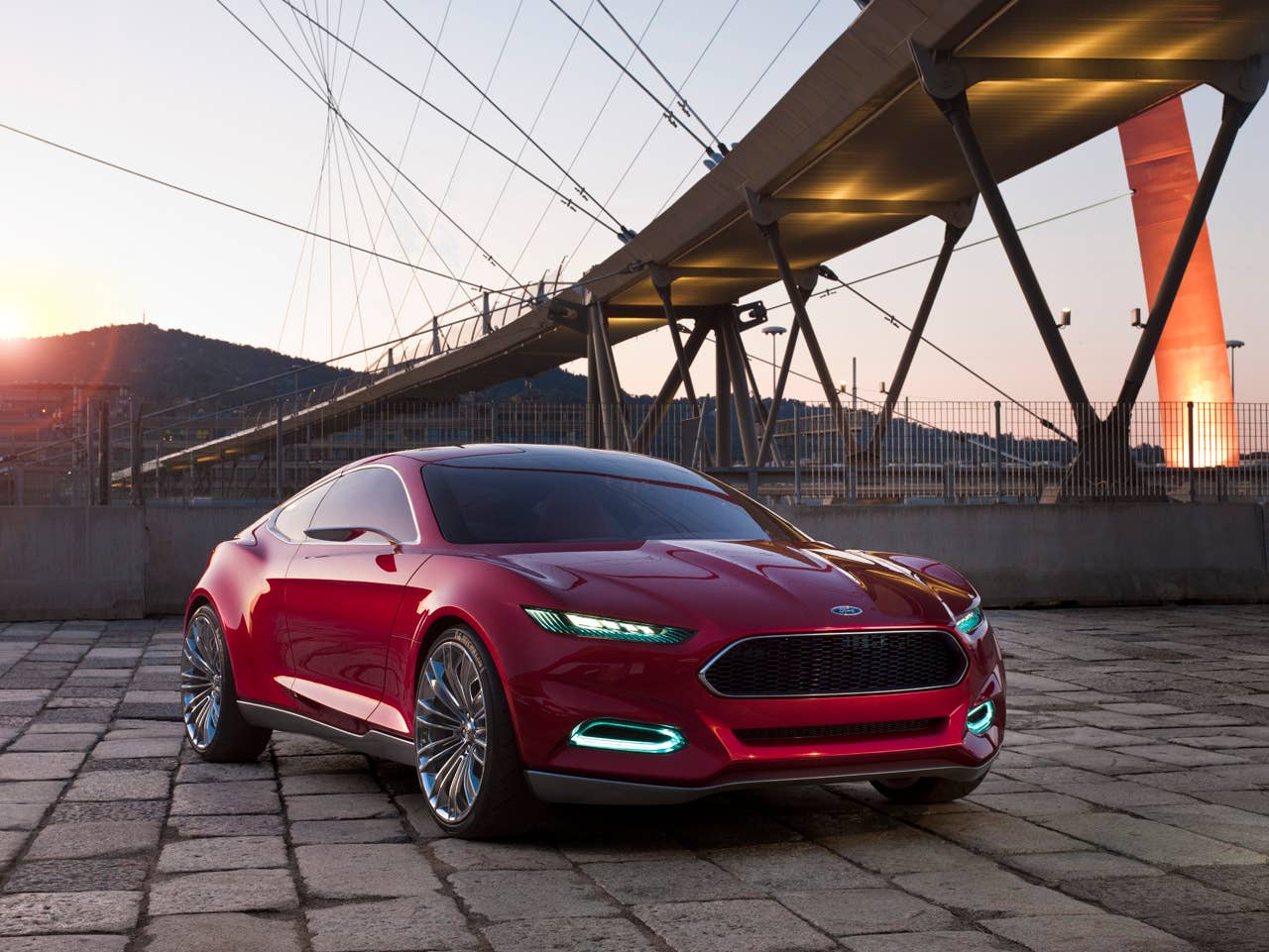 Ford Evos Concept front 3/4