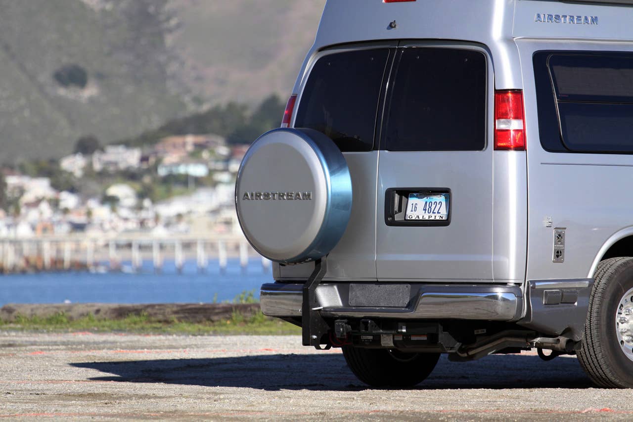 2011 Airstream Avenue rear detail