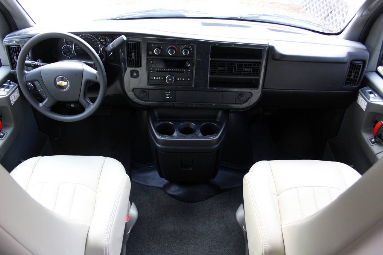 2011 Airstream Avenue interior