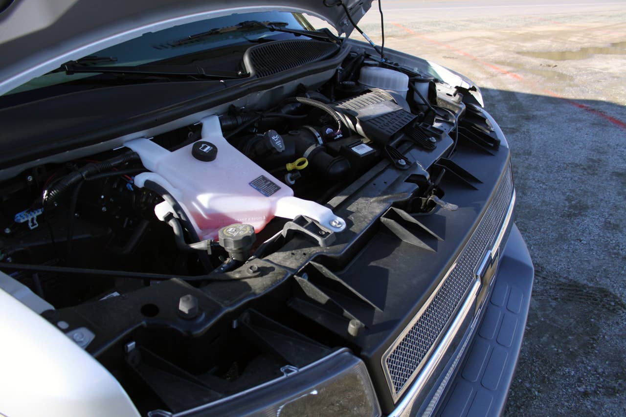 2011 Airstream Avenue engine