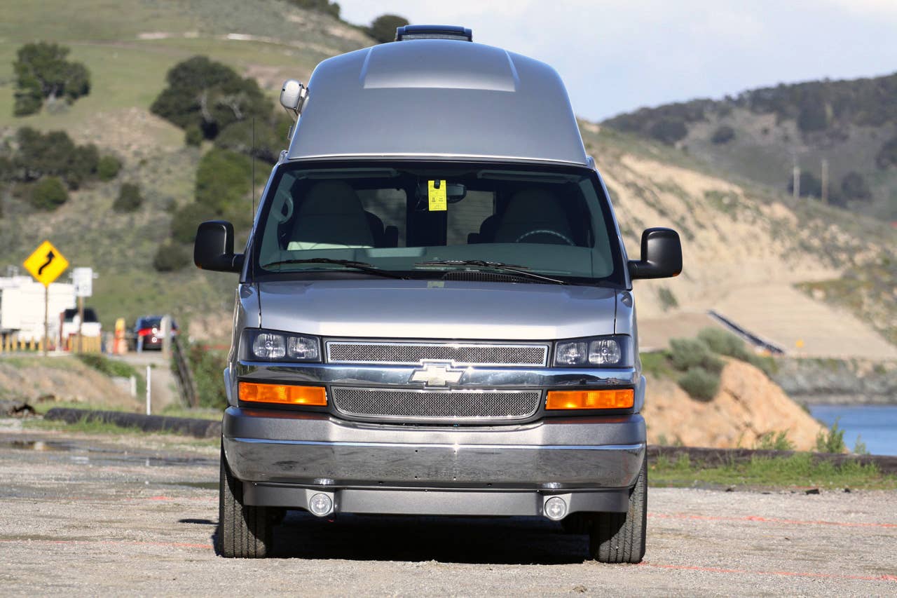 2011 Airstream Avenue front view