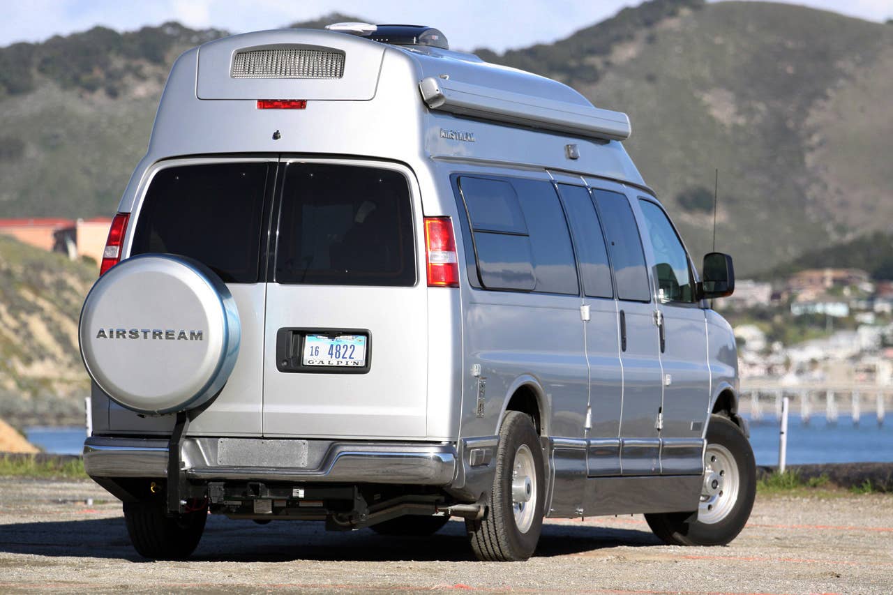 2011 Airstream Avenue rear 3/4 view