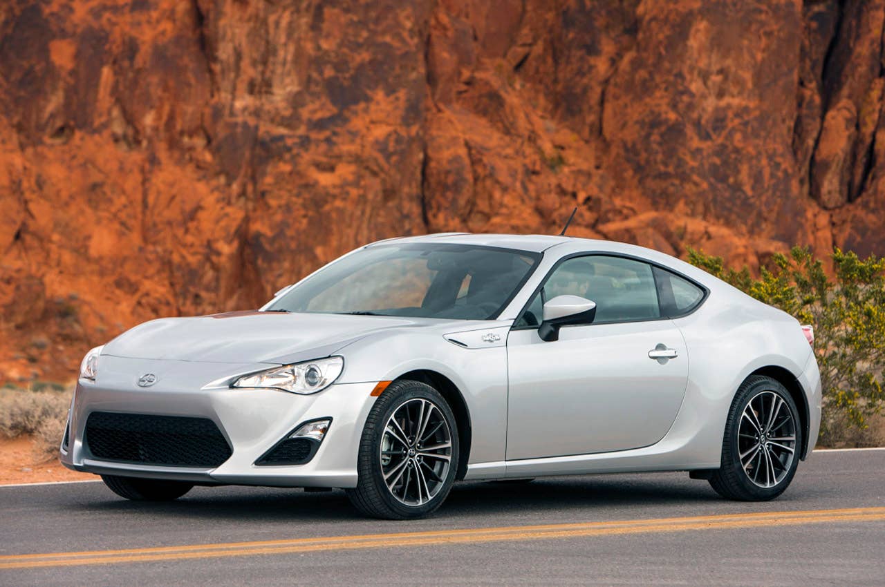 2013 Scion FR-S front 3/4 view