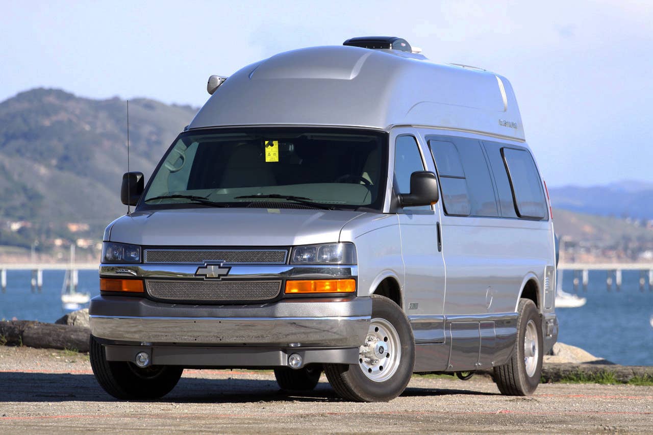2011 Airstream Avenue front 3/4 view