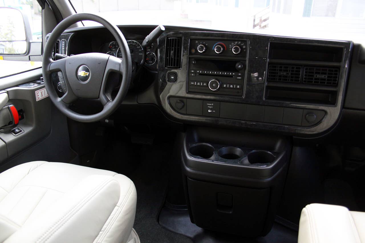 2011 Airstream Avenue interior