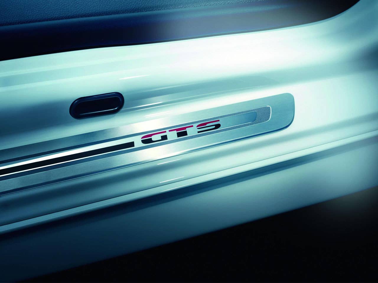 Volkswagen Scirocco GTS door sill