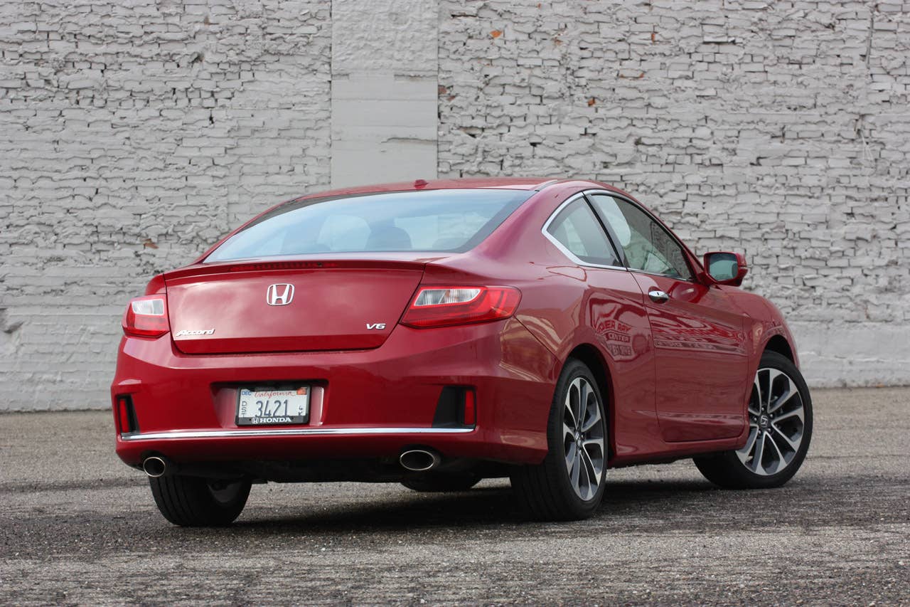 2013 Honda Accord Coupe rear 3/4