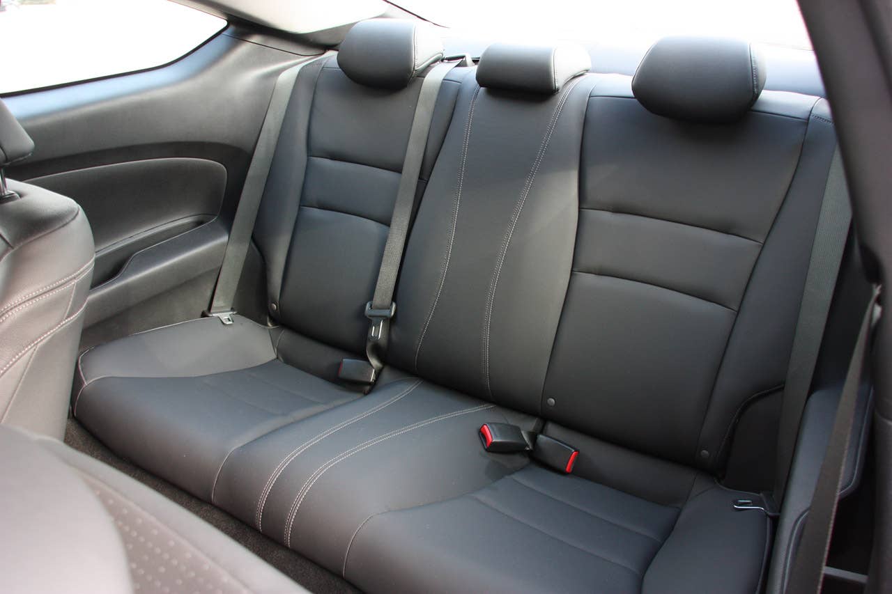 2013 Honda Accord Coupe rear seats