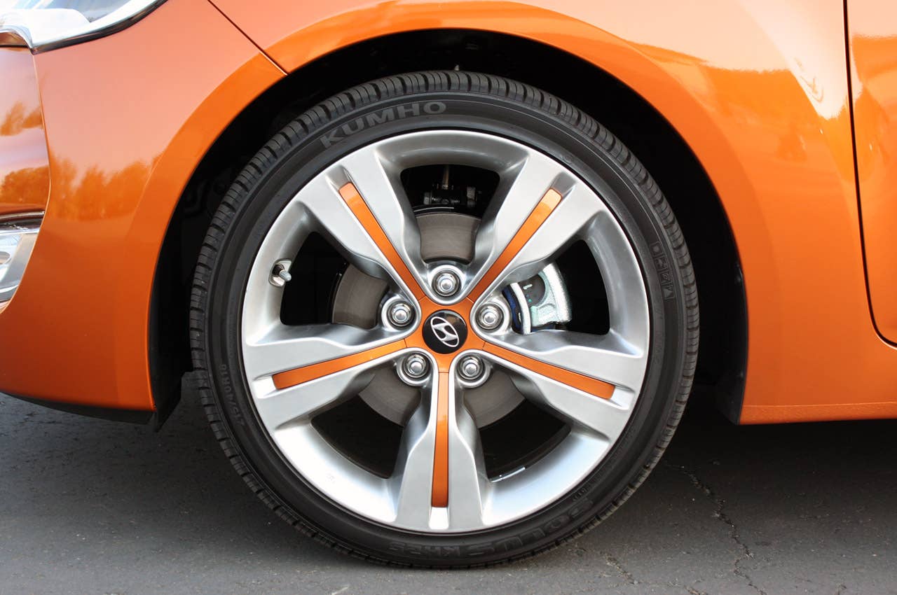2012 Hyundai Veloster wheel
