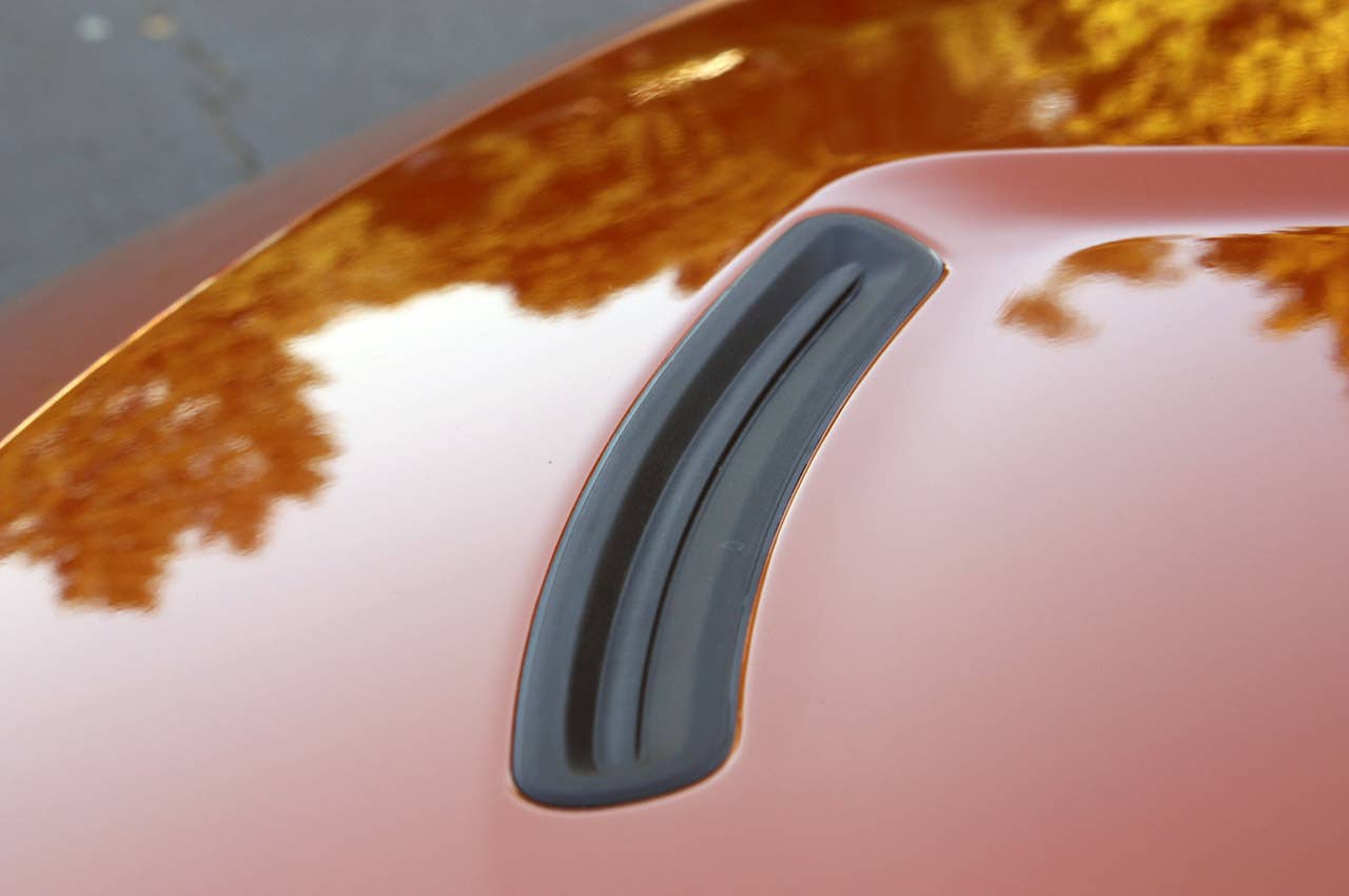 2012 Hyundai Veloster hood vent