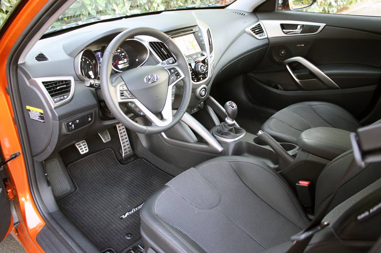 2012 Hyundai Veloster interior
