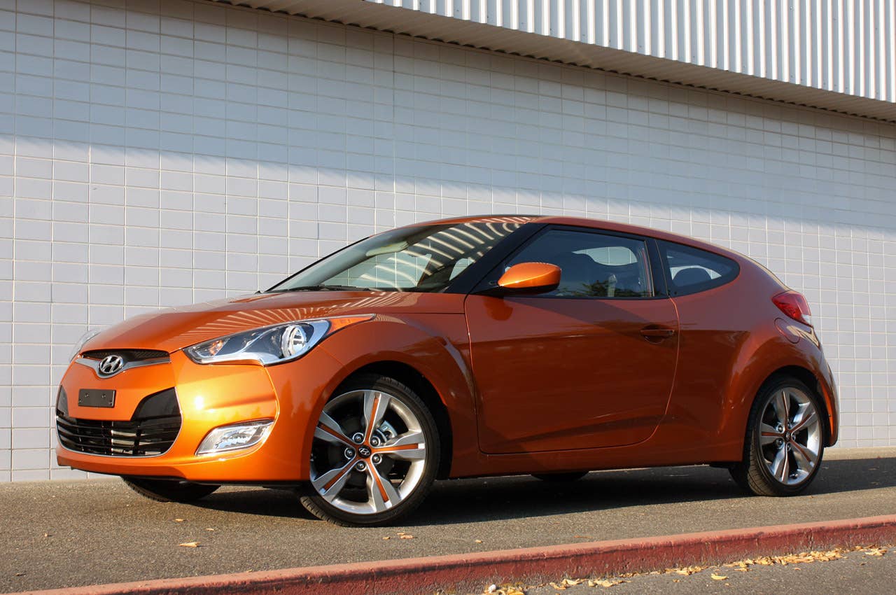 2012 Hyundai Veloster front 3/4 view