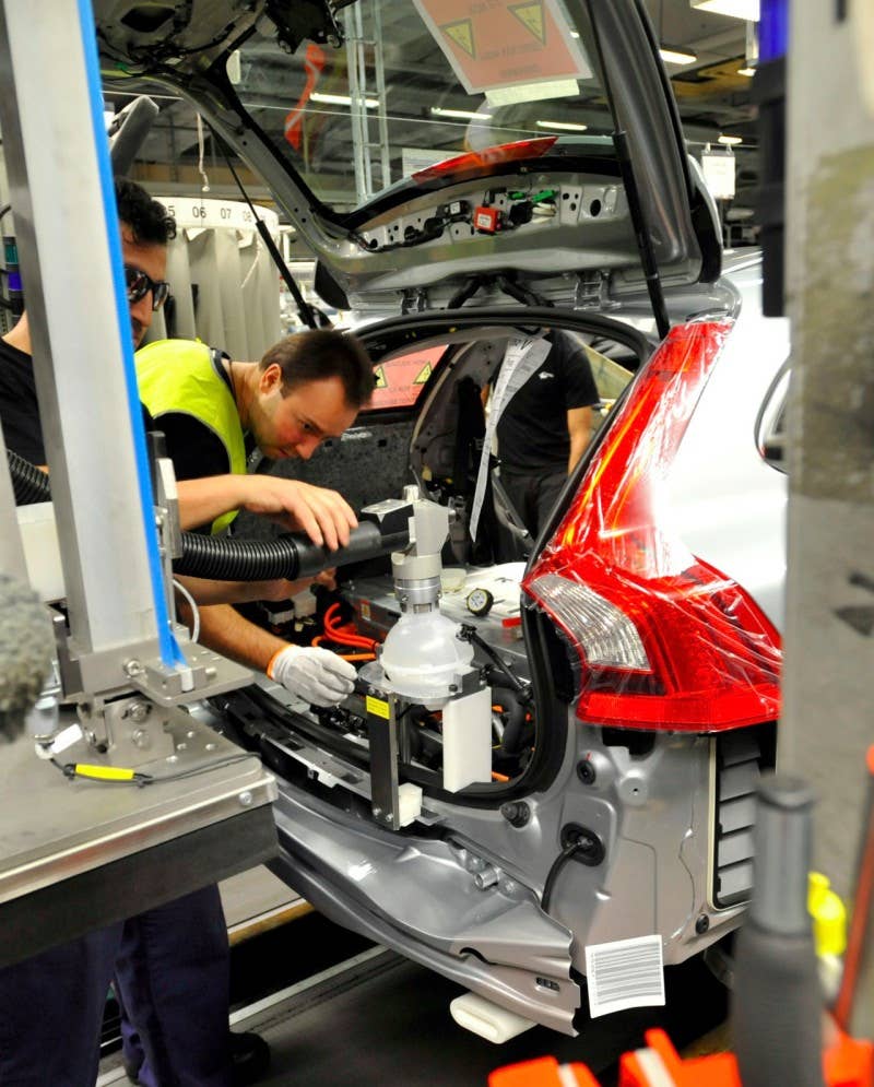 Volvo V60 Plug-In Hybrid Production