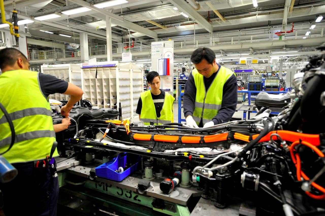 Volvo V60 Plug-In Hybrid Production