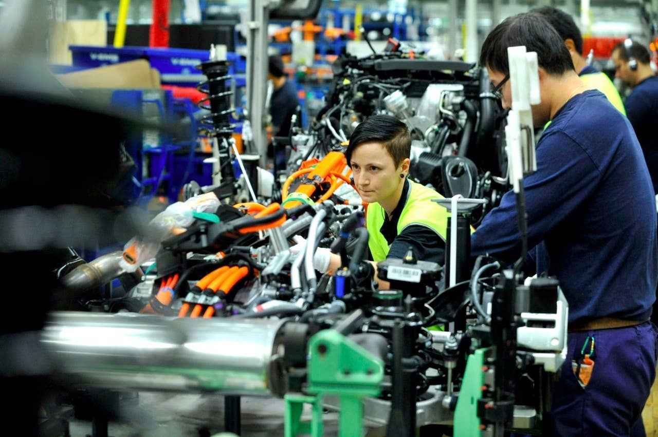 Volvo V60 Plug-In Hybrid Production