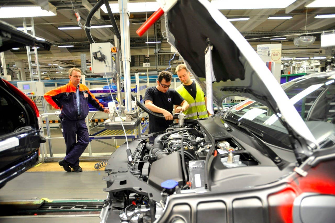 Volvo V60 Plug-In Hybrid Production