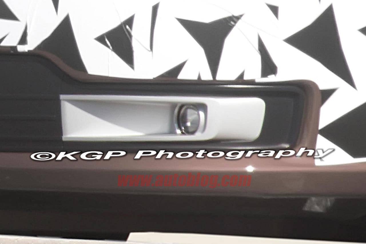 Ford Flex Facelift Spy Photos fog lights