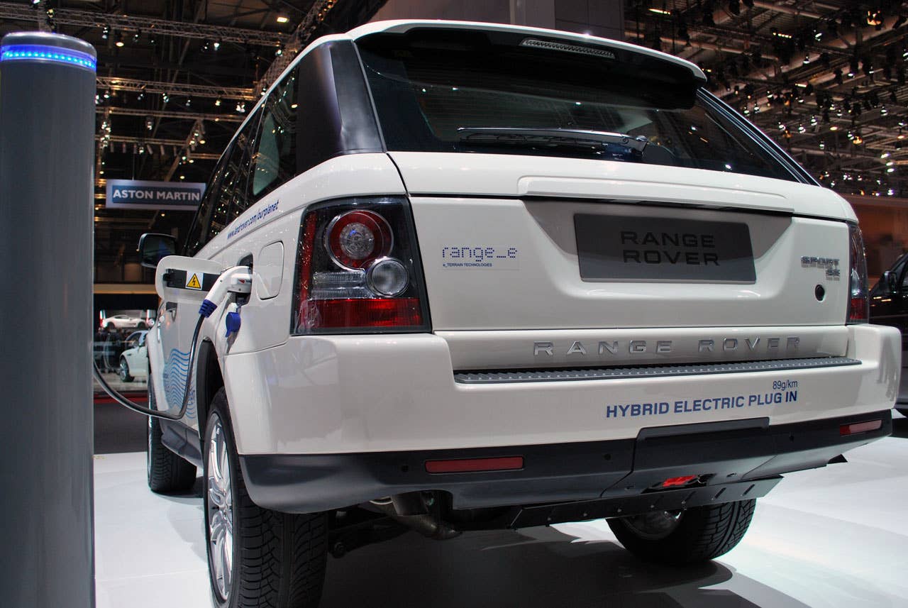 Report: Land Rover confirms first production hybrid coming in 2013 ...