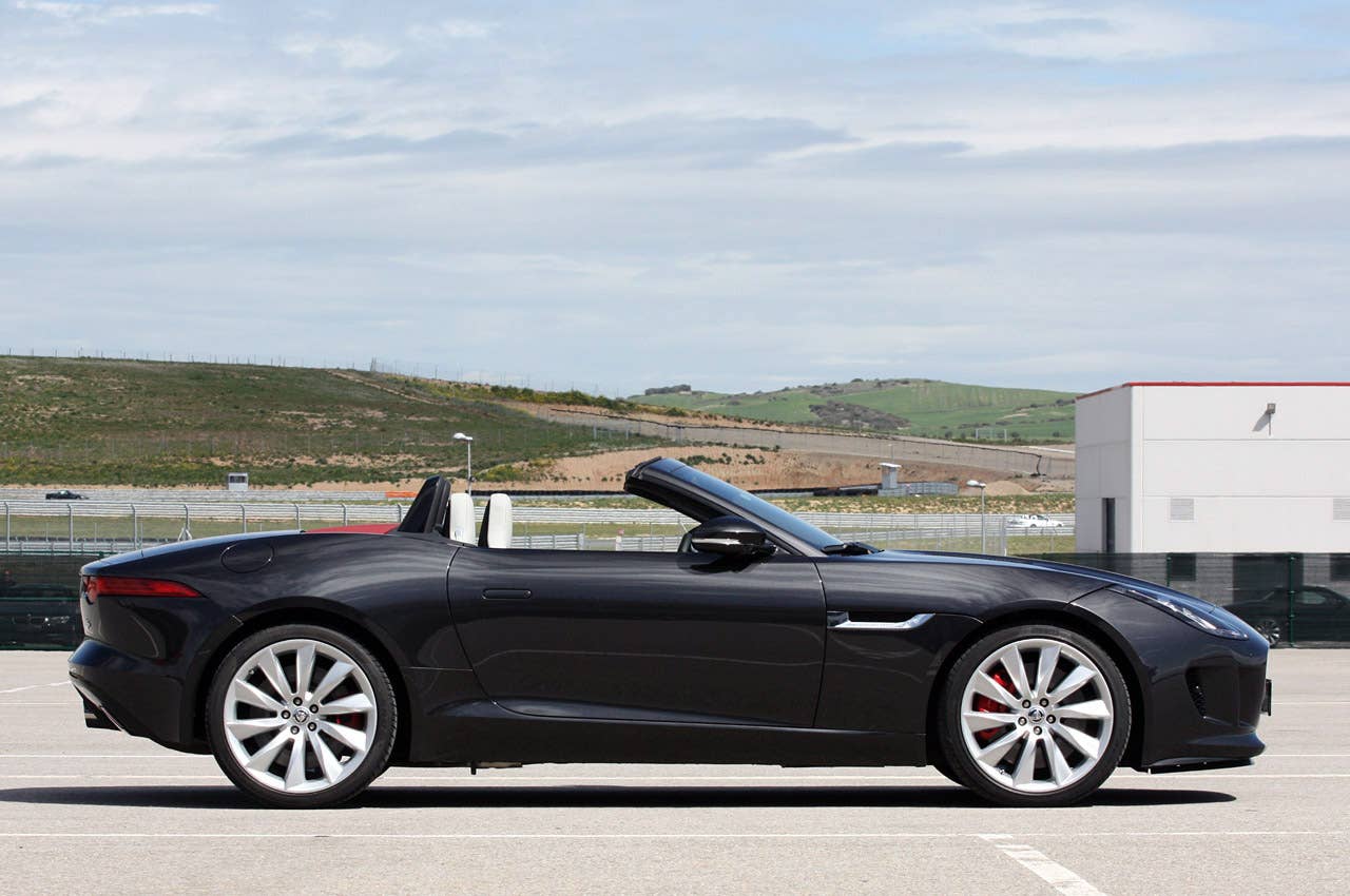 2014 Jaguar F-Type side view