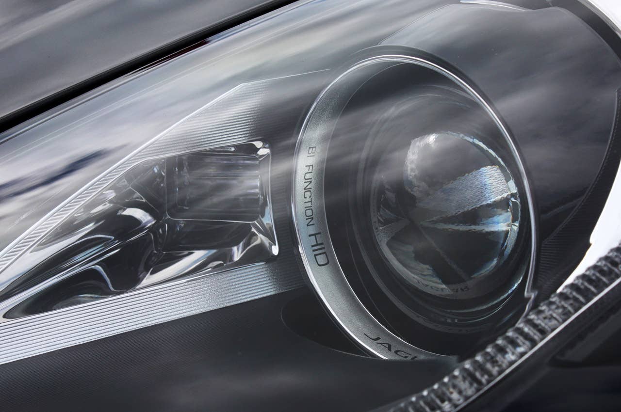 2014 Jaguar F-Type headlight detail