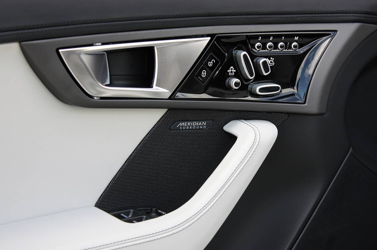 2014 Jaguar F-Type door