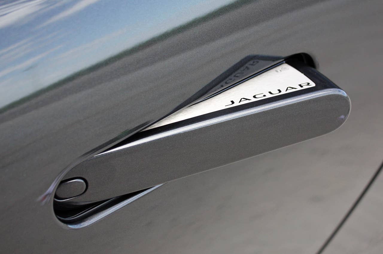 2014 Jaguar F-Type door handle