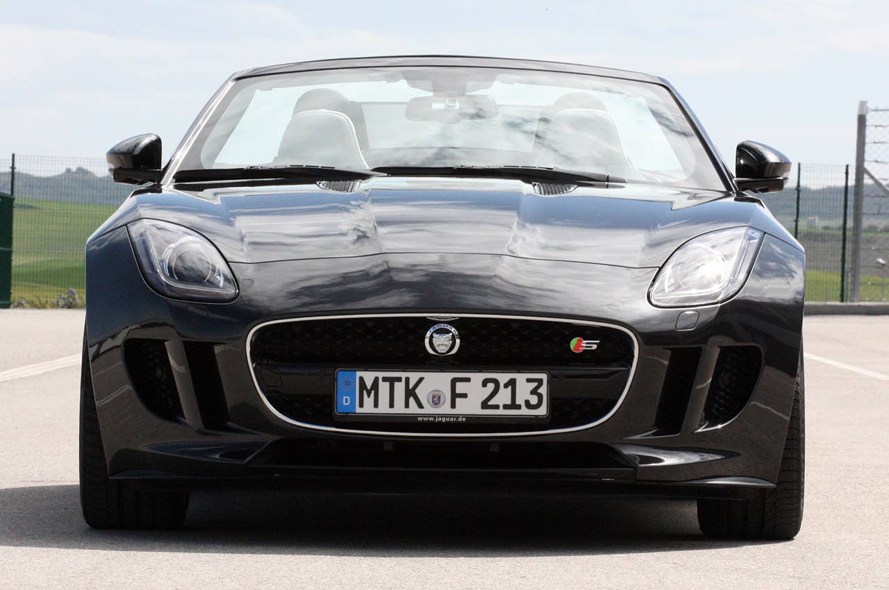 2014 Jaguar F-Type front view