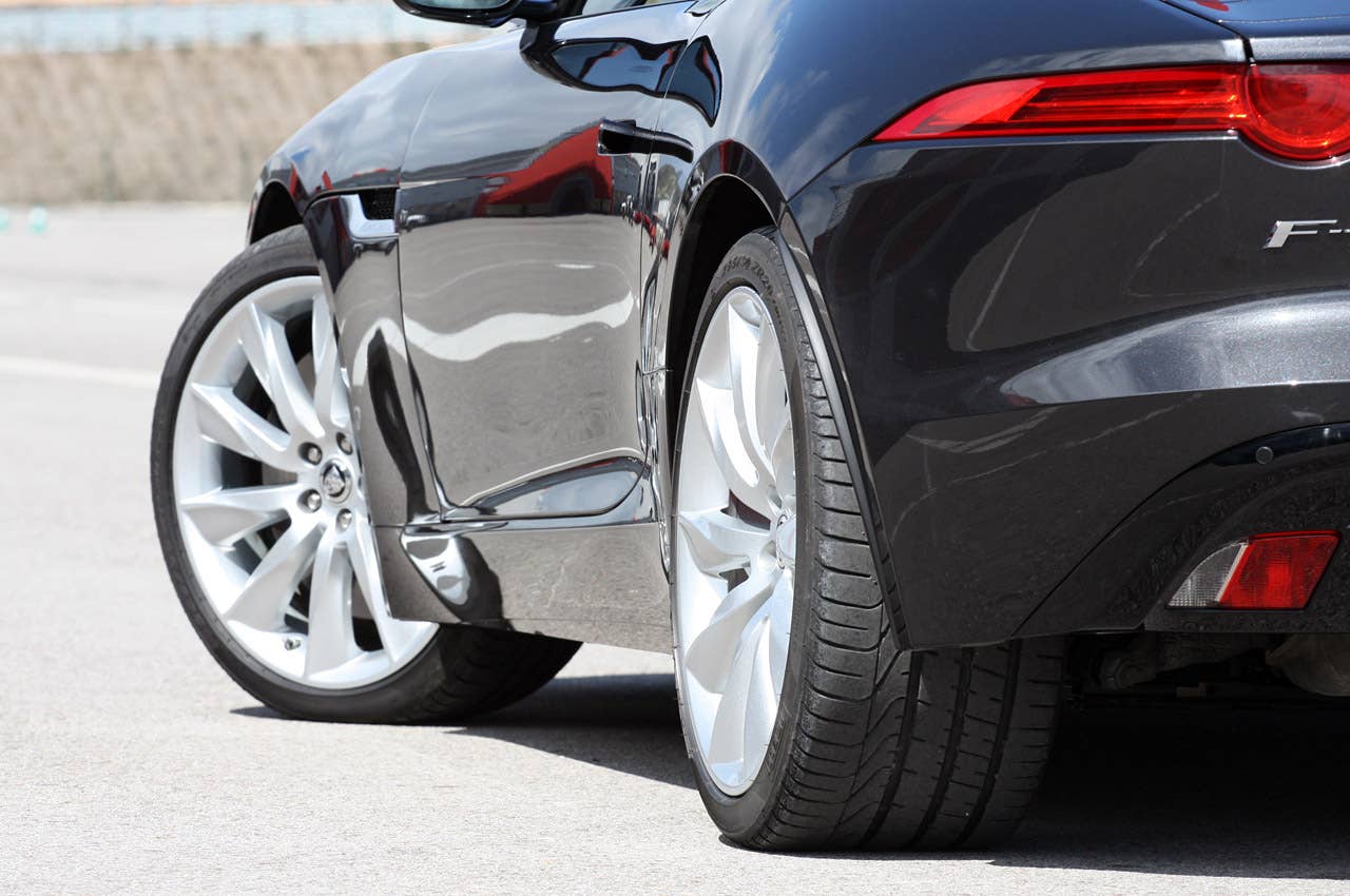 2014 Jaguar F-Type rear 3/4 view