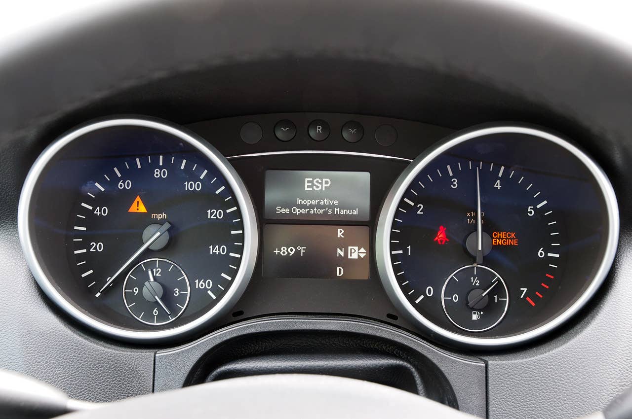 Amp Electric Mercedes-Benz ML350 gauges