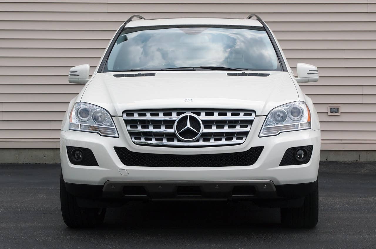 Amp Electric Mercedes-Benz ML350 front view