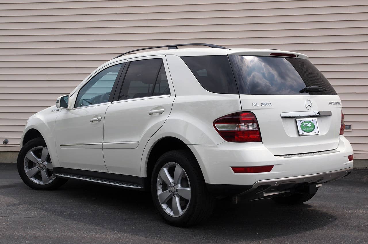 Amp Electric Mercedes-Benz ML350 rear 3/4 view
