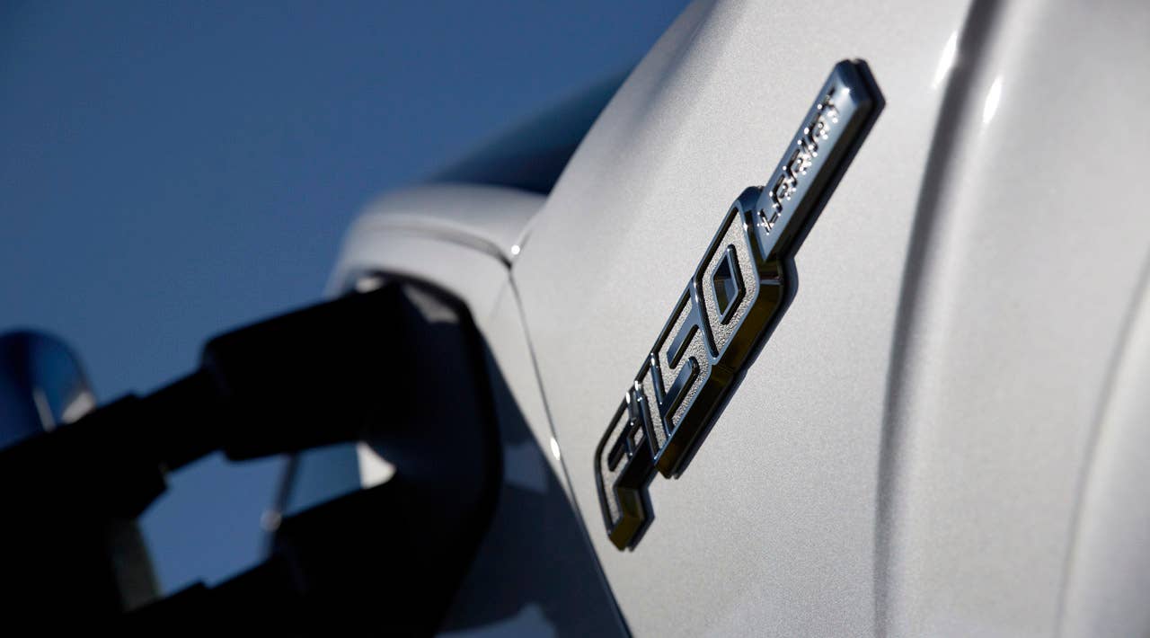 2013 Ford F-150 Lariat: This series now features standard SYNC(R) with MyFord Touch(R) voice-activated driver controls in addition to a powerful yet fuel efficient 5.0-liter V8. (6/2/2012)