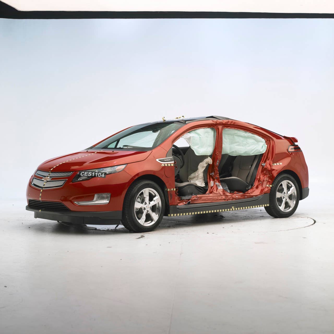 2011 Chevrolet Volt crash tests