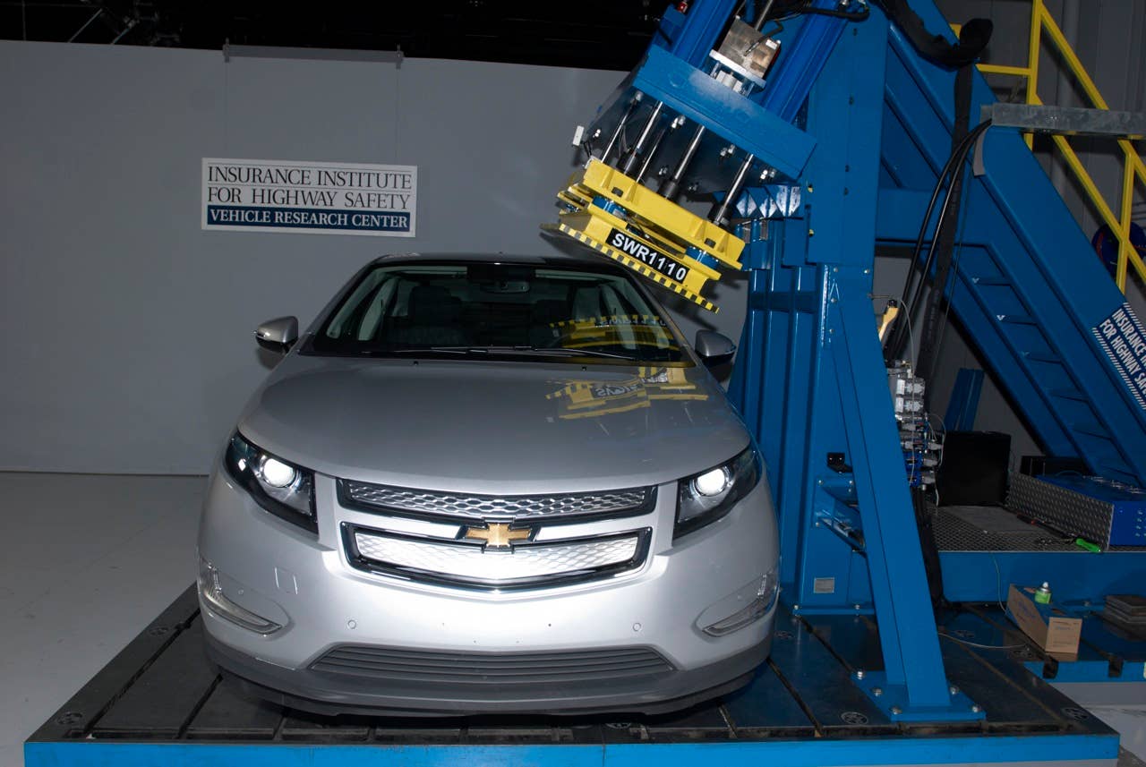 2011 Chevrolet Volt crash tests