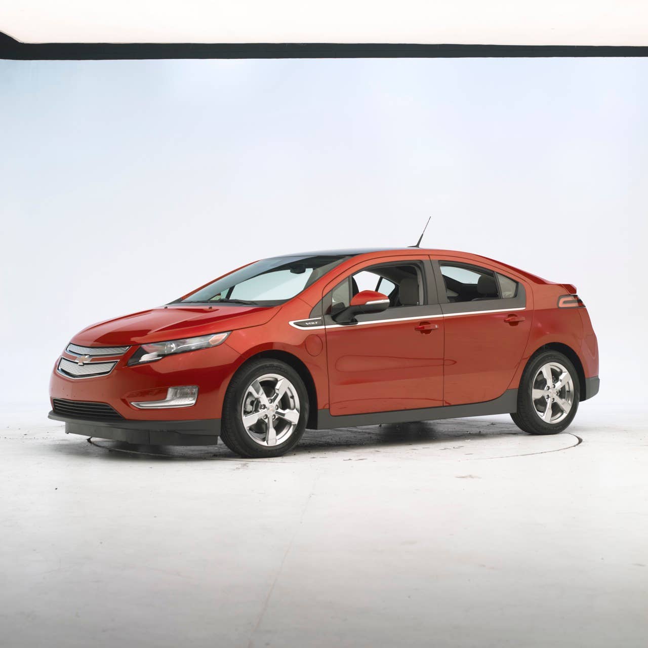 2011 Chevrolet Volt crash tests