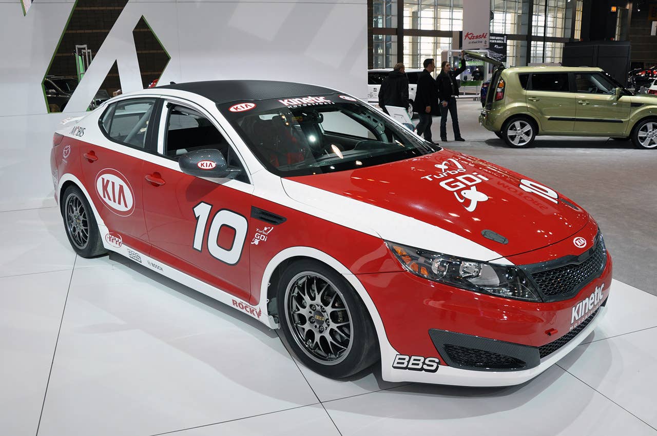 Chicago 2011: Kia Optima Turbo SX Kinetic Race Car - Autoblog