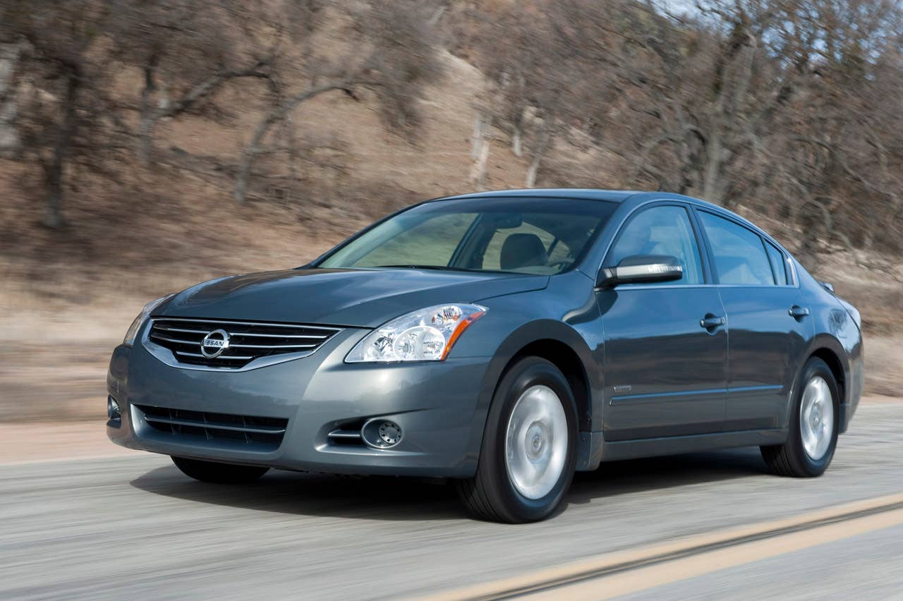 Nissan Altima Hybrid, 2010