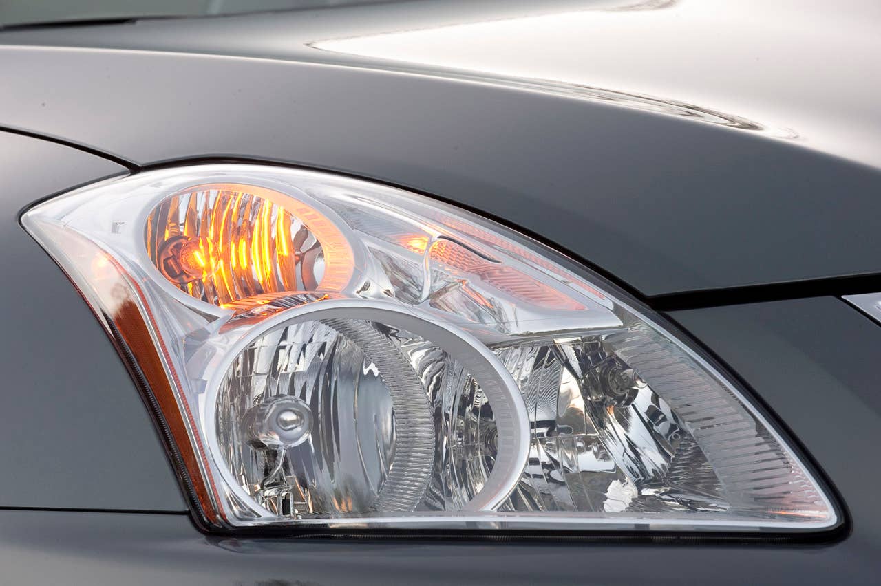 Nissan Altima Hybrid, 2010