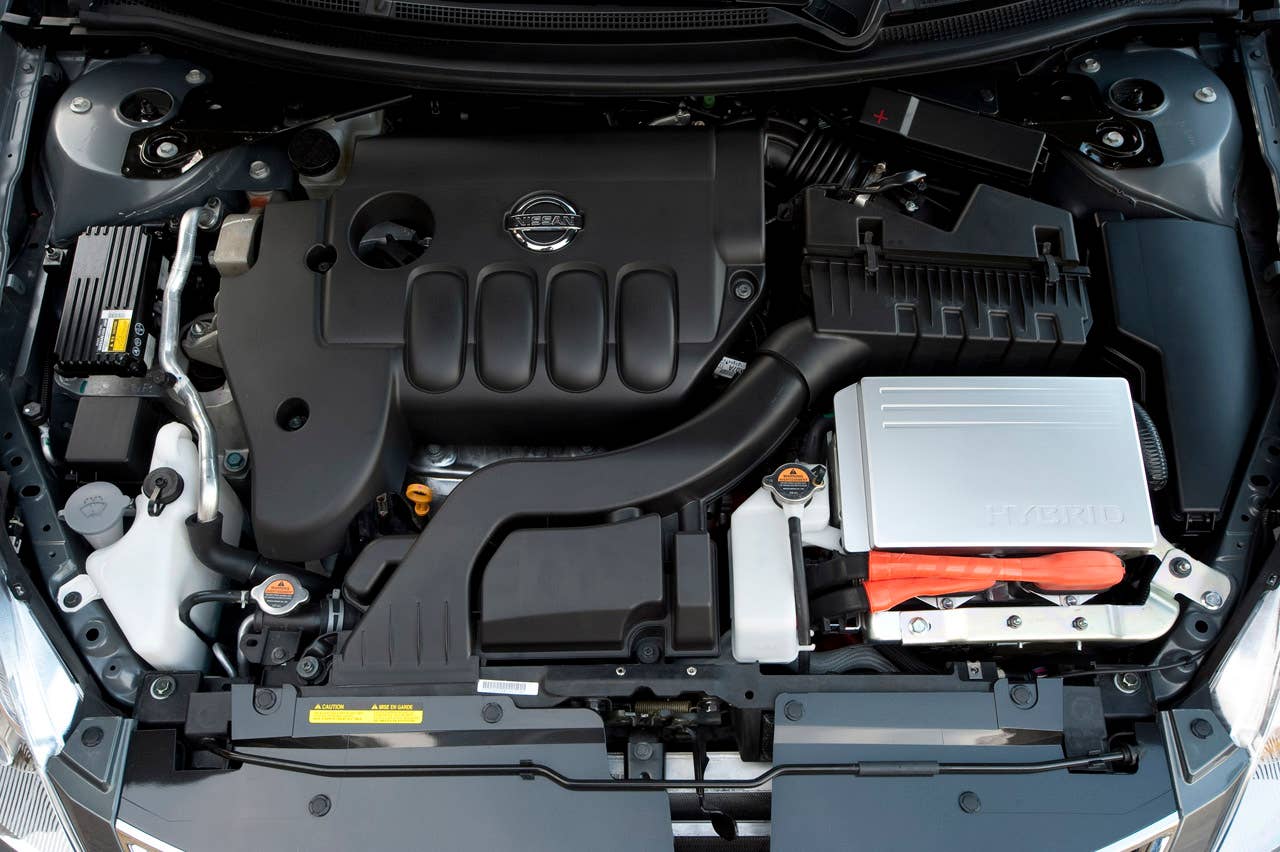 Nissan Altima Hybrid, 2010