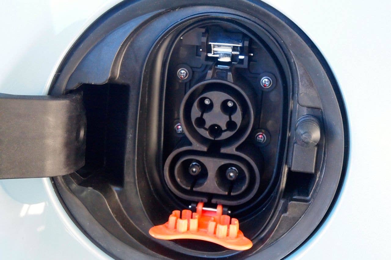 Chevy Spark EV sae combo