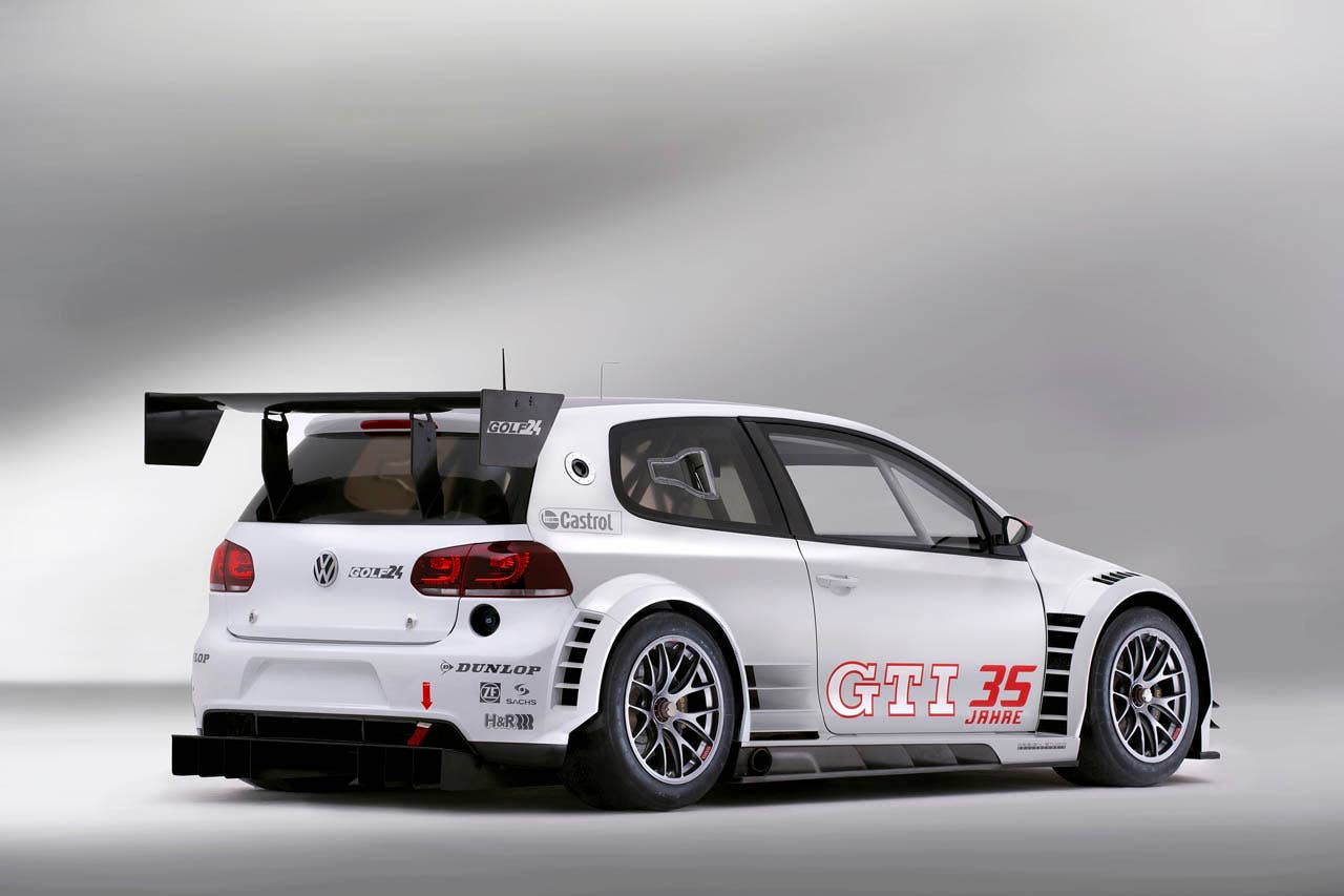 Volkswagen Golf 24