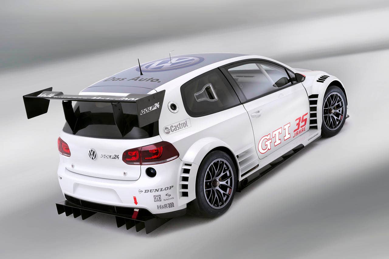 Volkswagen Golf 24